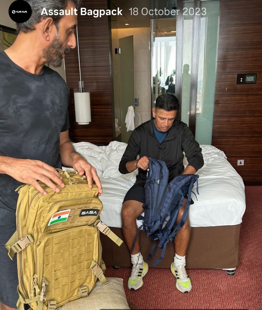 rahul dravid checking out 45ltrs travel bags