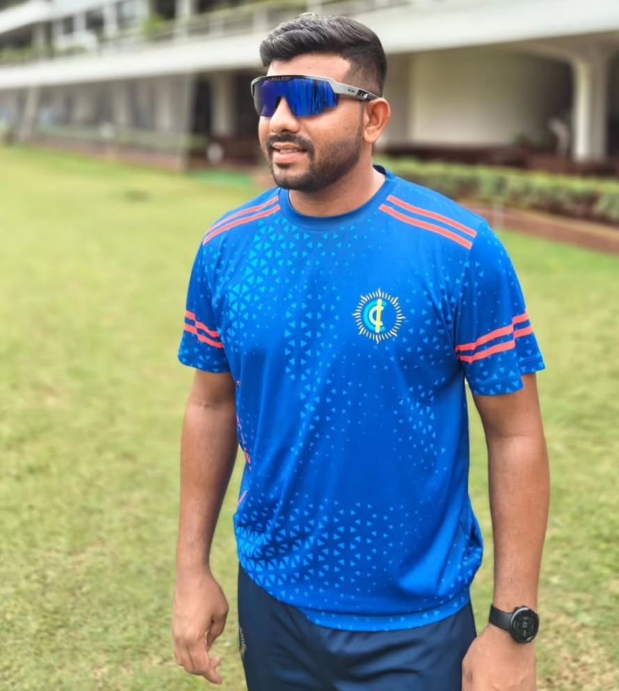 Akhil Herwadkar Ranji Player X MATTE SILVER/BLACK FRAME LENS ICE BLUE REVO